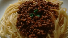 Macarrão com molho à bolonhesa vegetariano