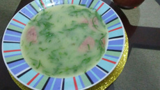 Caldo verde com calabresa defumada