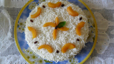 Bolo de pêssego com creme aveludado de baunilha