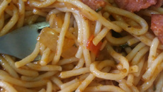 Macarrão com linguiça