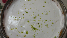 Torta de limão com recheio de chocolate