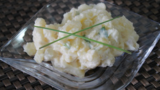 Salada de maionese com ovos de codorna do Marcelo