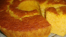 Bolo da lata do milho