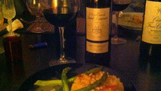 Risoto de presunto de Parma com aspargos e molho de espinafre