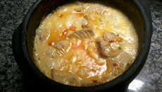 Cação ao molho de leite de coco e requeijão