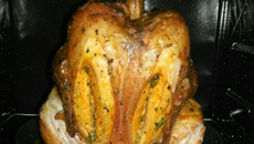 Frango assado no forno, com cerveja