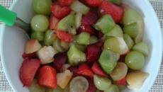 Salada de frutas ( Lúcio Cezar)