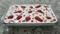 Sobremesa gelada de morango