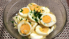 Salada de ovos gelados