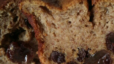 Bolo de Banana com Passas e Canela (sem açúcar)