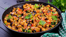 Assado de berinjela e abobrinha