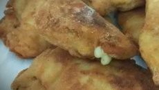 Filé de frango recheado com presunto e queijo