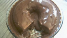 Pudim de preguiçoso de chocolate