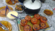 Tomates ao forno recheados