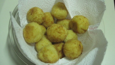 Bolinho de galinha