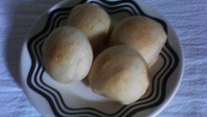 Pão de queijo super fácil