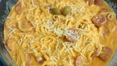 Massa na panela de pressão