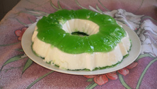 Pudim de gelatina de limão