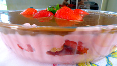 Pavê de morango com chocolate