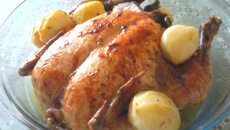 Frango assado com batatas