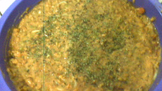 Macarrão com molho de estrogonofe de camarão