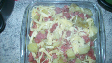 Batata doce com queijo e linguiça