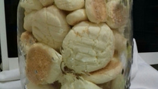 Sequilhos de leite condensado