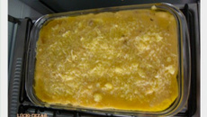 Polenta recheada com linguiça de porco e ovos