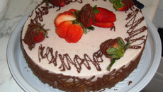 Torta mousse de morango