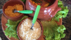 Moqueca do Zappa (moqueca mista de peixe e camarão com caju)