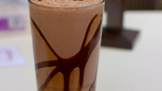 Batida de banana com achocolatado