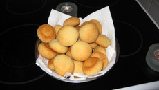 Pão de queijo com farinha de milho