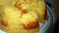 Bolo cremoso de fubá da Tais