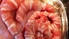 Enrolado de camarão com bacon