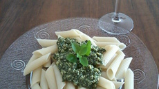 Molho pesto com castanha do Pará