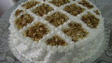 Bolo de nozes para aniversário