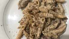 Macarrão com filé mignon