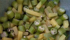 Abobrinha com quiabo