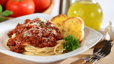 Macarrão ao molho especial de manjericão e orégano