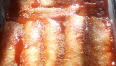 Canelone com recheio de ricota e ervas