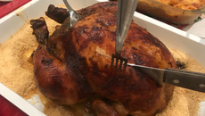 Chester suculento na manteiga