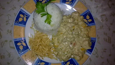 Frango com creme de leite e milho verde