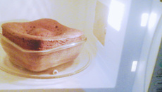 Bolo de chocolate de microondas