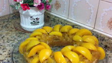 Bolo Invertido de Abacaxi