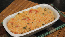 Risoto de tomate seco com rúcula fresquinha