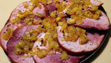 Tender picante com abacaxi