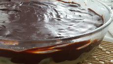 Uvas com ganache de chocolate e branquinho