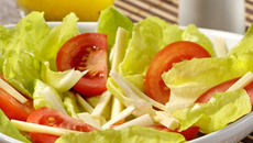 Salada ao molho de limão