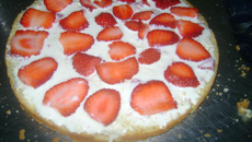 Bolo de morangos com creme de limão