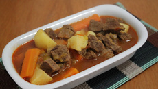 Picadinho de carne com legumes fácil